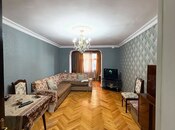 Satılır 3 otaqlı köhnə tikili 75 m², Elmlər Akademiyası m., photo 3 from 8