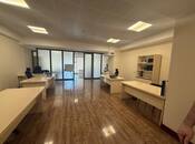 İcarəyə verilir 2 otaqlı ofis 74 m², Şah İsmayıl Xətai m., photo 1 from 4