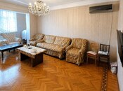 Satılır 3 otaqlı köhnə tikili 90 m², Nərimanov r., photo 1 from 8