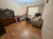 Satılır 3 otaqlı köhnə tikili 75 m², Sahil q., photo 1 from 8
