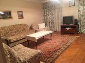 Satılır 3 otaqlı köhnə tikili 75 m², İnşaatçılar m., photo 1 from 8