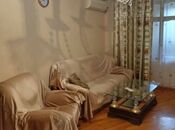 Satılır 3 otaqlı köhnə tikili 70 m², İnşaatçılar m., photo 2 from 8