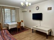 Satılır 2 otaqlı köhnə tikili 45 m², Qara Qarayev m., photo 1 from 8