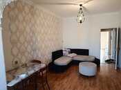Сдаётся 2-комн. вторичка 65 м², Ясамальский р., photo 1 from 8
