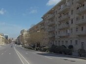 Продаётся 2-комн. вторичка 55 м², м. Элмляр Академиясы, photo 1 from 8