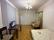 Продаётся 2-комн. вторичка 45 м², м. Халглар Достлугу, photo 1 from 8