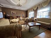 Satılır 9 otaqlı həyət evi/bağ evi 300 m², Bakıxanov q., photo 1 from 8
