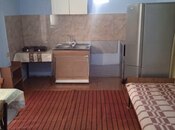 İcarəyə verilir 1 otaqlı həyət evi/bağ evi 20 m², İnşaatçılar m., photo 2 from 5