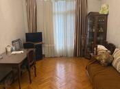 Satılır 2 otaqlı köhnə tikili 60 m², Nəsimi r., photo 1 from 8