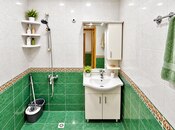 Satılır 3 otaqlı köhnə tikili 110 m², Qara Qarayev m., photo 2 from 8