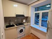 Satılır 2 otaqlı köhnə tikili 60 m², İnşaatçılar m., photo 8 from 8