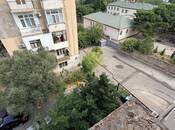 Продаётся 3-комн. вторичка 42.5 м², м. Элмляр Академиясы, photo 2 from 8