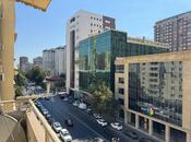 Satılır 4 otaqlı köhnə tikili 105 m², Nəsimi r., photo 2 from 8