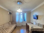Продаётся 2-комн. вторичка 40 м², м. Элмляр Академиясы, photo 4 from 8