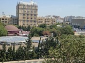 Satılır 2 otaqlı köhnə tikili 65 m², Gənclik m., photo 2 from 8