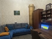 Продаётся 3-комн. вторичка 50 м², м. Низами, photo 5 from 8