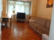 Satılır 3 otaqlı köhnə tikili 90 m², Gənclik m., photo 1 from 8
