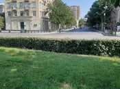 Satılır 2 otaqlı köhnə tikili 75 m², Nizami m., photo 1 from 8