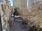 Satılır 1 otaqlı köhnə tikili 35 m², Elmlər Akademiyası m., photo 5 from 8