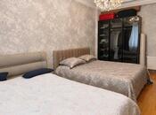 Продаётся 2-комн. вторичка 65 м², м. Ази Асланов, photo 6 from 8