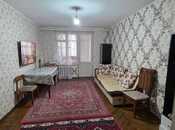 Satılır 3 otaqlı köhnə tikili 60 m², Qara Qarayev m., photo 1 from 8
