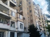 Satılır 2 otaqlı köhnə tikili 45 m², İnşaatçılar m., photo 1 from 4