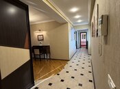 Satılır 5 otaqlı köhnə tikili 190 m², Nəsimi r., photo 2 from 8