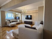 Satılır 5 otaqlı köhnə tikili 190 m², Nəsimi r., photo 6 from 8