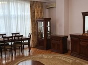 İcarəyə verilir 5 otaqlı köhnə tikili 220 m², Şah İsmayıl Xətai m., photo 1 from 8