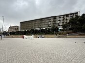 Продаётся 3-комн. вторичка 85 м², м. Низами, photo 2 from 8