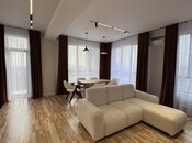 Сдаётся 2-комн. новостройка 100 м², м. Низами, photo 1 from 8