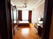 Сдаётся 3-комн. новостройка 125 м², м. Низами, photo 5 from 8