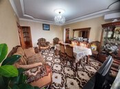 Satılır 3 otaqlı köhnə tikili 80 m², Qara Qarayev m., photo 1 from 8