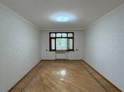 Satılır 2 otaqlı köhnə tikili 65 m², İnşaatçılar m., photo 4 from 8