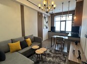 Продаётся 2-комн. новостройка 46 м², м. Кара Караев, photo 1 from 8