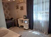 Satılır 2 otaqlı köhnə tikili 55 m², İnşaatçılar m., photo 2 from 8