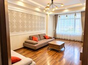 Продаётся 3-комн. новостройка 85 м², м. Нефтчиляр, photo 1 from 8