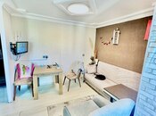 Продаётся 2-комн. вторичка 40 м², м. Кара Караев, photo 2 from 8