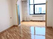 Satılır 2 otaqlı köhnə tikili 70 m², Nərimanov r., photo 5 from 8