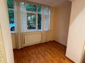 Satılır 2 otaqlı köhnə tikili 60 m², İnşaatçılar m., photo 6 from 8