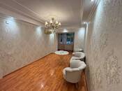 Satılır 2 otaqlı köhnə tikili 60 m², İnşaatçılar m., photo 1 from 8