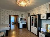 Satılır 4 otaqlı köhnə tikili 110 m², Xalqlar Dostluğu m., photo 3 from 8