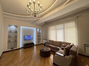 Сдаётся 3-комн. новостройка 120 м², м. Низами, photo 1 from 8