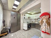 Satılır 3 otaqlı köhnə tikili 80 m², İnşaatçılar m., photo 8 from 8