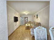 Satılır 3 otaqlı köhnə tikili 80 m², İnşaatçılar m., photo 2 from 8