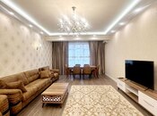 Сдаётся 3-комн. новостройка 150 м², м. Низами, photo 1 from 8