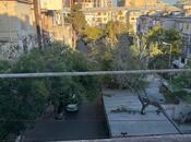 Satılır 2 otaqlı köhnə tikili 55 m², Elmlər Akademiyası m., photo 2 from 8