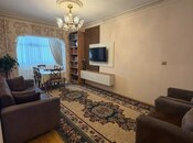 Продаётся 3-комн. вторичка 90 м², м. Халглар Достлугу, photo 1 from 8