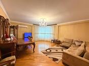Продаётся 2-комн. новостройка 110 м², м. Элмляр Академиясы, photo 2 from 8