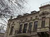 Продается 7-комн. вторичка 450 м², м. Низами, photo 2 from 8